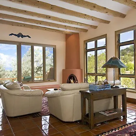 Camino Chaco In 1200 East Three-bedroom Holiday *