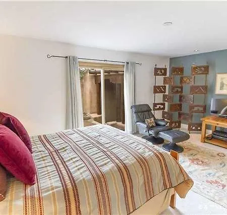 Camino Chaco In 1200 East Three-bedroom Holiday Holiday home Santa Fe