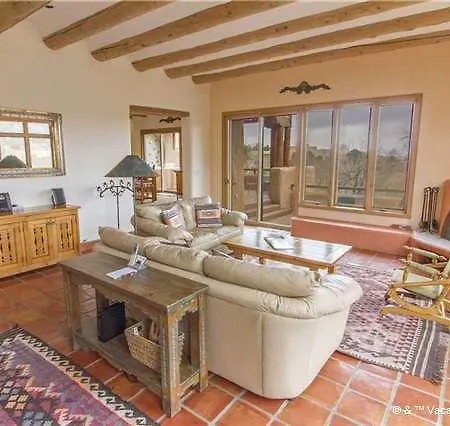 Camino Chaco In 1200 East Three-bedroom Holiday Holiday home *