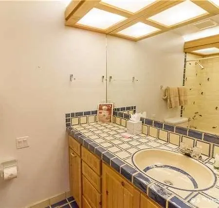 Holiday home Camino Chaco In 1200 East Three-bedroom Holiday Santa Fe